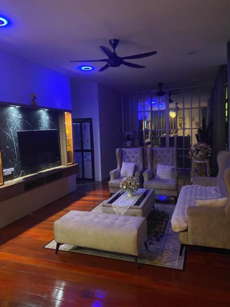 Z&N Homestay, Book  Marang Terengganu