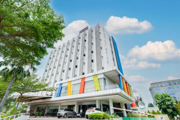 JP Hotel Pluit Jakarta by LIFE, Book  Cilandak Jakarta, nær Pluit Junction