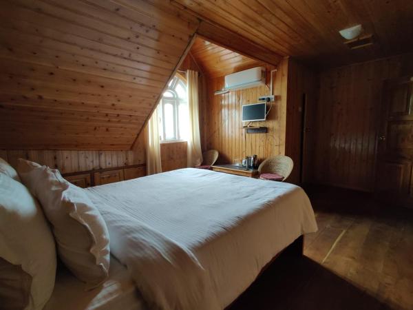 Grey Stone Hotel, Book  Hoteller i West Bengal med parkering, Parkering