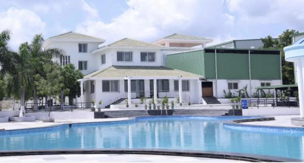 Firefox Hotel and Resort, Book  Moinabad 