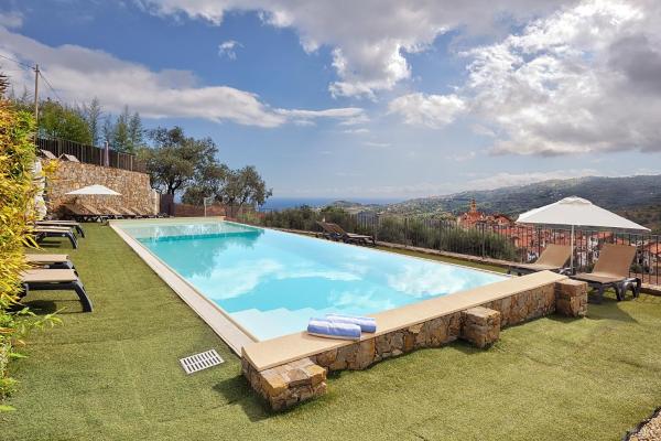 Antiche Torri - Mareri apartments, Book Lejlighed Hoteller i Pantasina med pool, Swimmingpool
