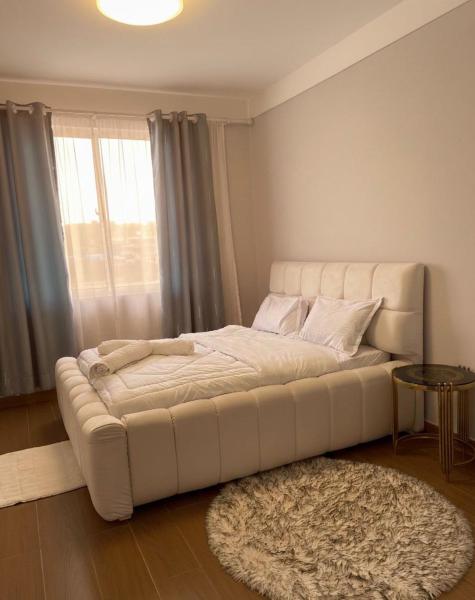 deborahhomes, Book  Machakos hoteller med parkering, Parkering