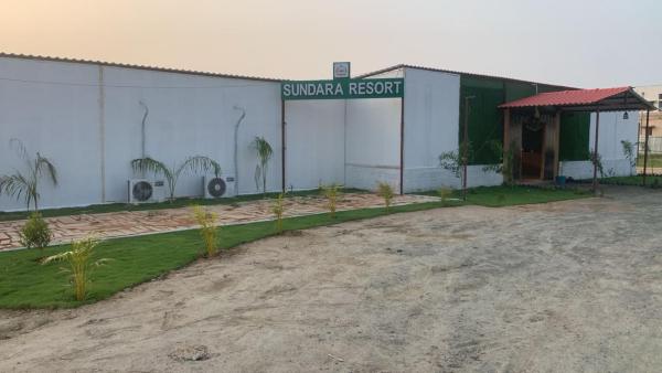 Sundara Resort, Book  Hoteller i Tamil Nadu med pool, Swimmingpool