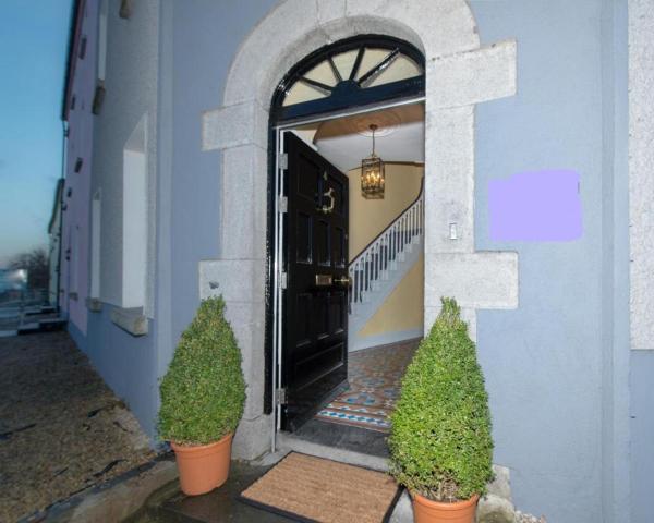 Keons Town House, Book  Longford 