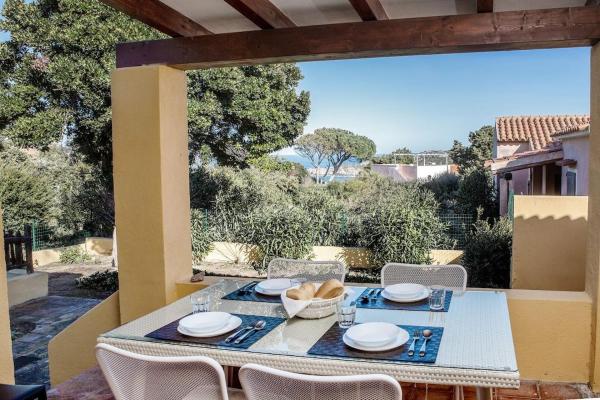 Private villa with sea view 6pp Villa i Mirti, Book  Santa Teresa Gallura Emerald Coast