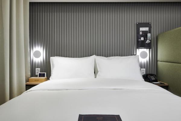 Just Sleep Hotel Jihaeng Station, Book  Hoteller i Gyeonggi-do med parkering, Parkering
