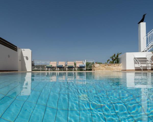 Chic Greek Pool Villa, Book  Myrtia Iraklio