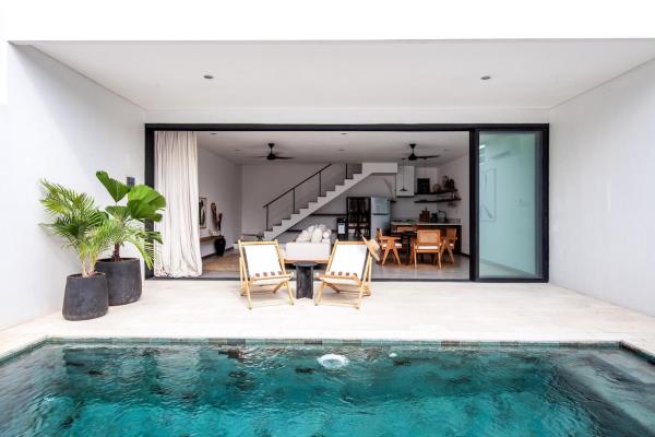 Villa Kenia 1 in Umalas, near Canggu, Book  Canggu Badung