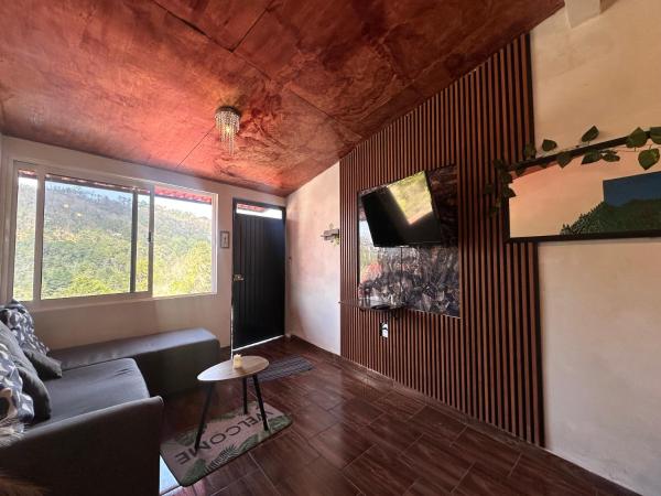 El Refugio del Viajero, Book  Mineral del Chico Hidalgo