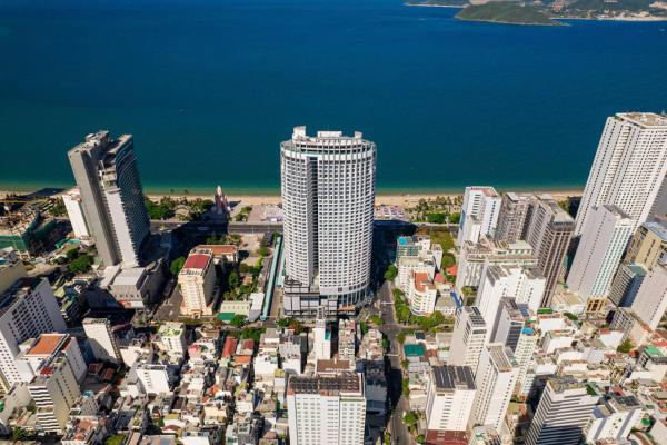 Eterna Bay Residences Beachfront, Book  Hoteller i Khanh Hoa med pool, Swimmingpool