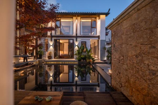 丽江梦乡居客栈, Book Hotel Lijiang Yunnan, nær Baisui Bridge