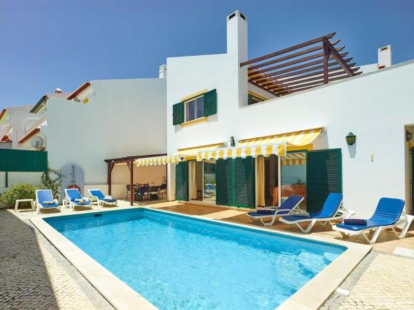Casa Branca, Beach Village, Book   