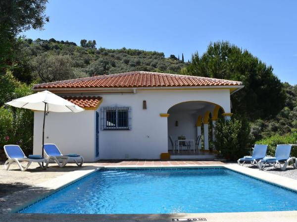 Holiday Home Villa mit privatem Pool by Interhome, Book  Hoteller i Axarquía med pool, Swimmingpool