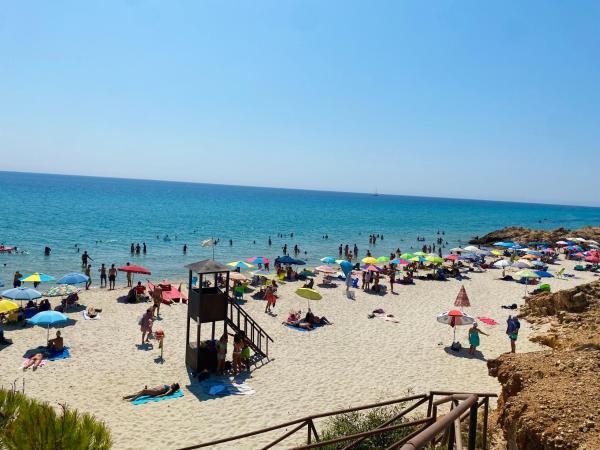 Rainbow House Pinus Village, Book  Fort Village Sardinien