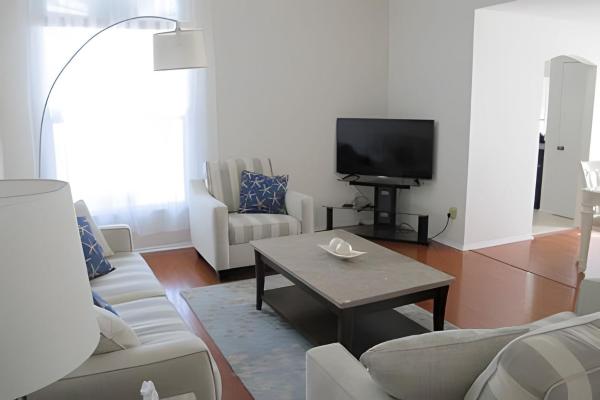 Premium Pool Villa Centrally Located near Disney, Book  Kissimmee Kissimmee