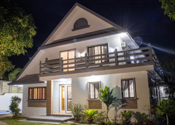 La Vita E Bella Tagaytay Thermal Pool Billiards Videoke Wifi Nefflix, Book  Tagaytay hoteller med pool, Swimmingpool