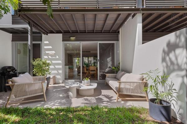 1405 Tranquil Beachside Villa, Book  Hoteller i Magenta med pool, Swimmingpool