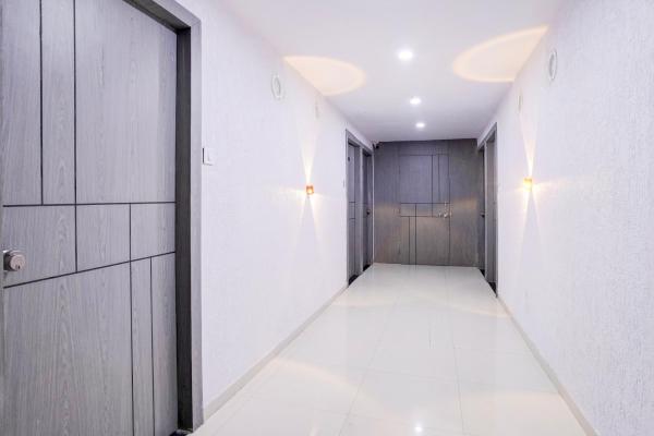 Hotel O 7 Square Hotel, Book  Rānder Gujarat