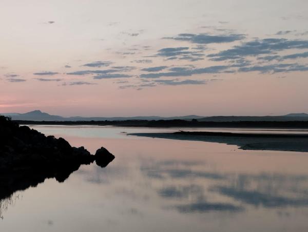 Bamboo Sea Cottage, Book  Hermanus Walker Bay Nature Reserve