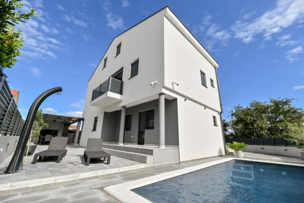 Villa Odor Maris, Book  Hoteller i Zadar County med pool, Swimmingpool
