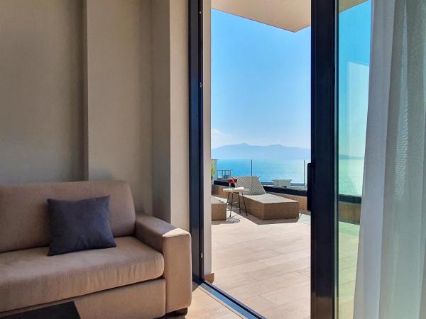 Meraviglia Boutique Hotel, Book  Vlorë County hoteller med parkering, Parkering