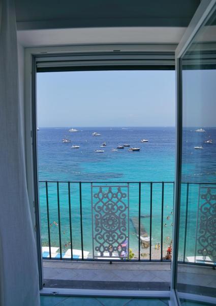 Casa Adelaide, Book  Capri Capri