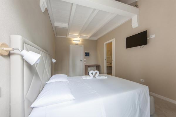 Relais Borgo Camisa, Book  Castiadas Costa Rei