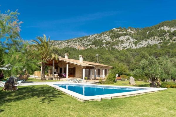 Villa Cadell Petit, Book  Sa Pobla Mallorca