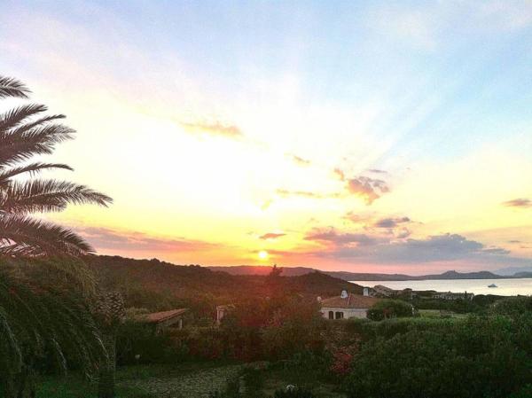 Villa Molara, Book  Baja Sardinia Emerald Coast