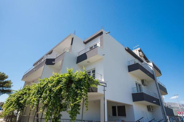 Apartments Dzeki, Book Lejlighed Split hoteller med parkering, Parkering