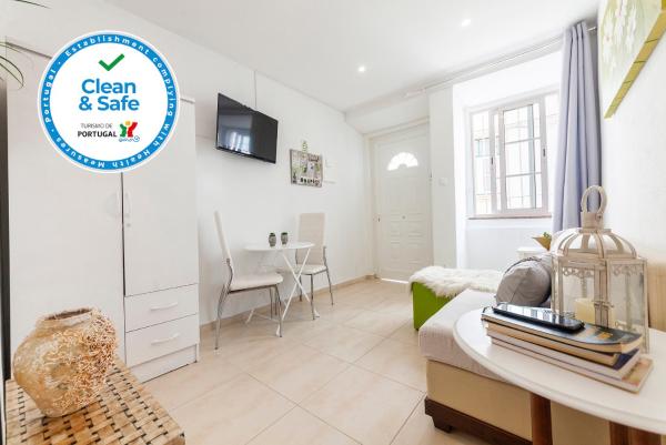 Governors Row Studios, Book  Lagos Albufeira