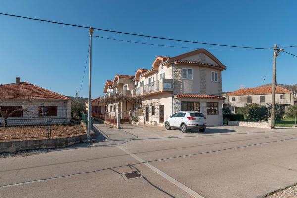 Apartments Ivana-Gustirna, Book Lejlighed Gustirna Split Region