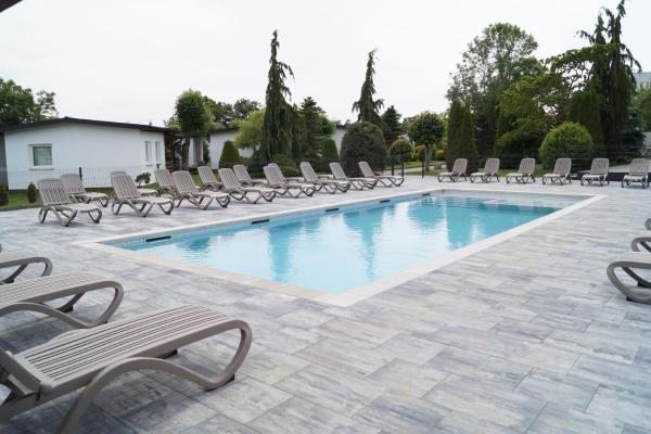 Domki Bryza Morska Jarosławiec, Book  Hoteller i West Pomerania med pool, Swimmingpool