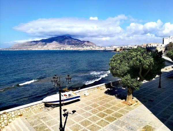 San Liberale sul mare, Book  Trapani Sicilien