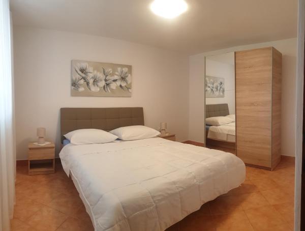 Apartments Tuzlak, Book Lejlighed Kvarner hoteller med parkering, Parkering