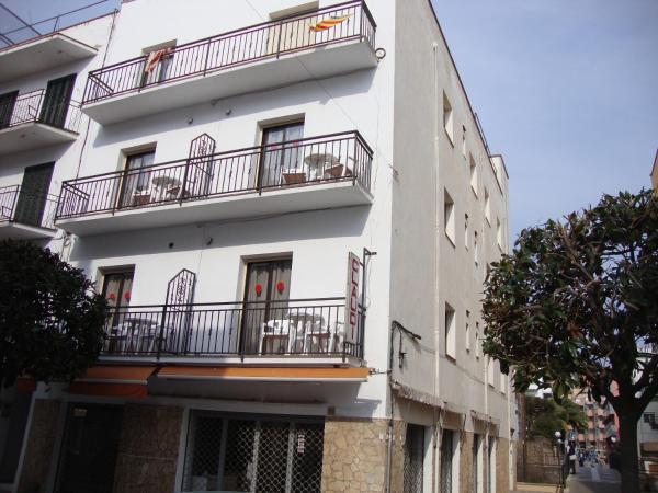 Apartaments Claudi, Book  Tossa de Mar Costa Brava