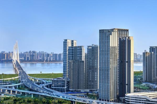 Citadines Hankou Riverside Wuhan, Book  Wuhan hoteller med pool, Swimmingpool