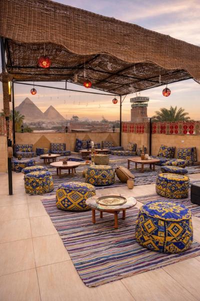Hour palace pyramids view, Book  Cairo Governorate hoteller med parkering, Parkering