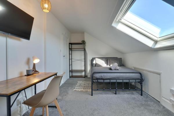 WorkStay Rooms With Ensuite and Shared Bathrooms, Book  Hampshire hoteller med parkering, Parkering