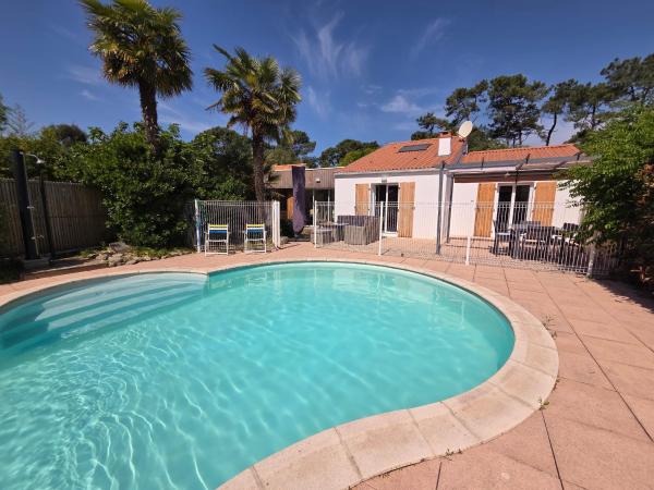 Villa avec piscine privative - 7 pers. - FR-1-194-462, Book  Jard-sur-Mer Vendée