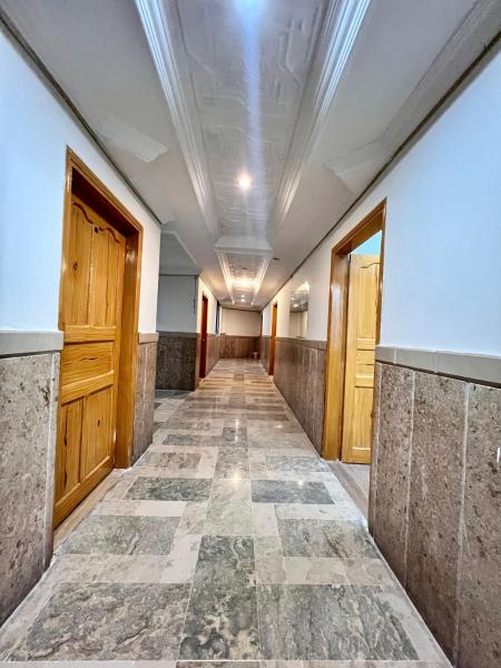 Deans Hotel Murree, Book  Hoteller i Punjab Region med parkering, Parkering