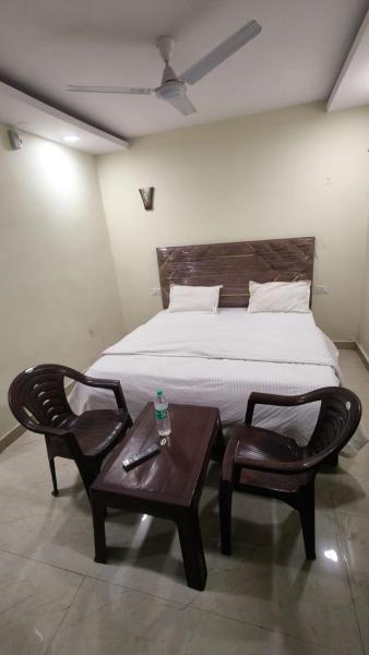 Hotel Green Field, Book  Faridabad Haryana
