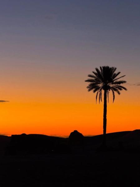 Merzouga Shelter Tents, Book  Merzouga 