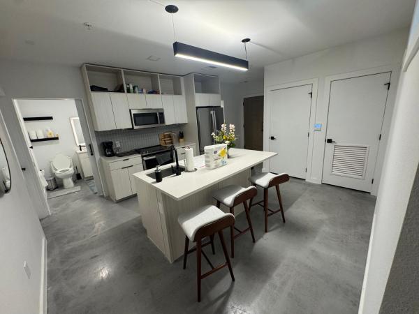 Capitol Living, Book  Austin Greater Austin