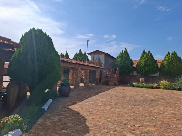 Rengwe guesthouse, Book  Fochville North West
