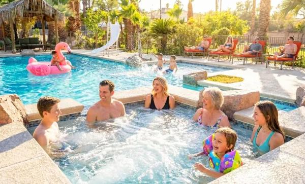 Resort style Villa for Families & Groups with Pool, Hot tub, Basketball, Mini golf, Book  Las Vegas Nevada