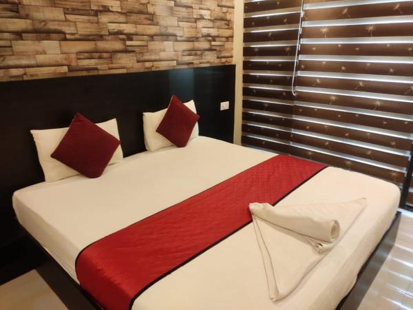 EMERALD GRAND Rooms and Serviced Apartment, Book Lejlighed Krishnarājpur Bangalore