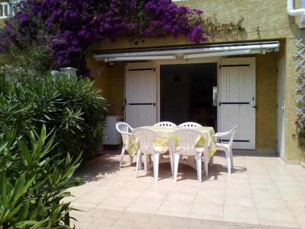 Villa confortable, climatisation - 6 pers. - FR-1-81-750, Book  Corbières hoteller med pool, Swimmingpool