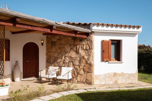 Villette Smeralde, Book  Porto San Paolo Emerald Coast