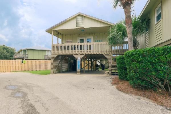 Gulf Village 2 Bedroom Cottage - Fall and Winter Dates Available! 2 Pools, Book  Hoteller i Alabama med pool, Swimmingpool